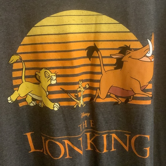 Lion King Tee Shirt - Picture 3 of 4